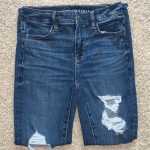 Women’s Size 2 Short: Distressed Skinny American Eagle Jeans